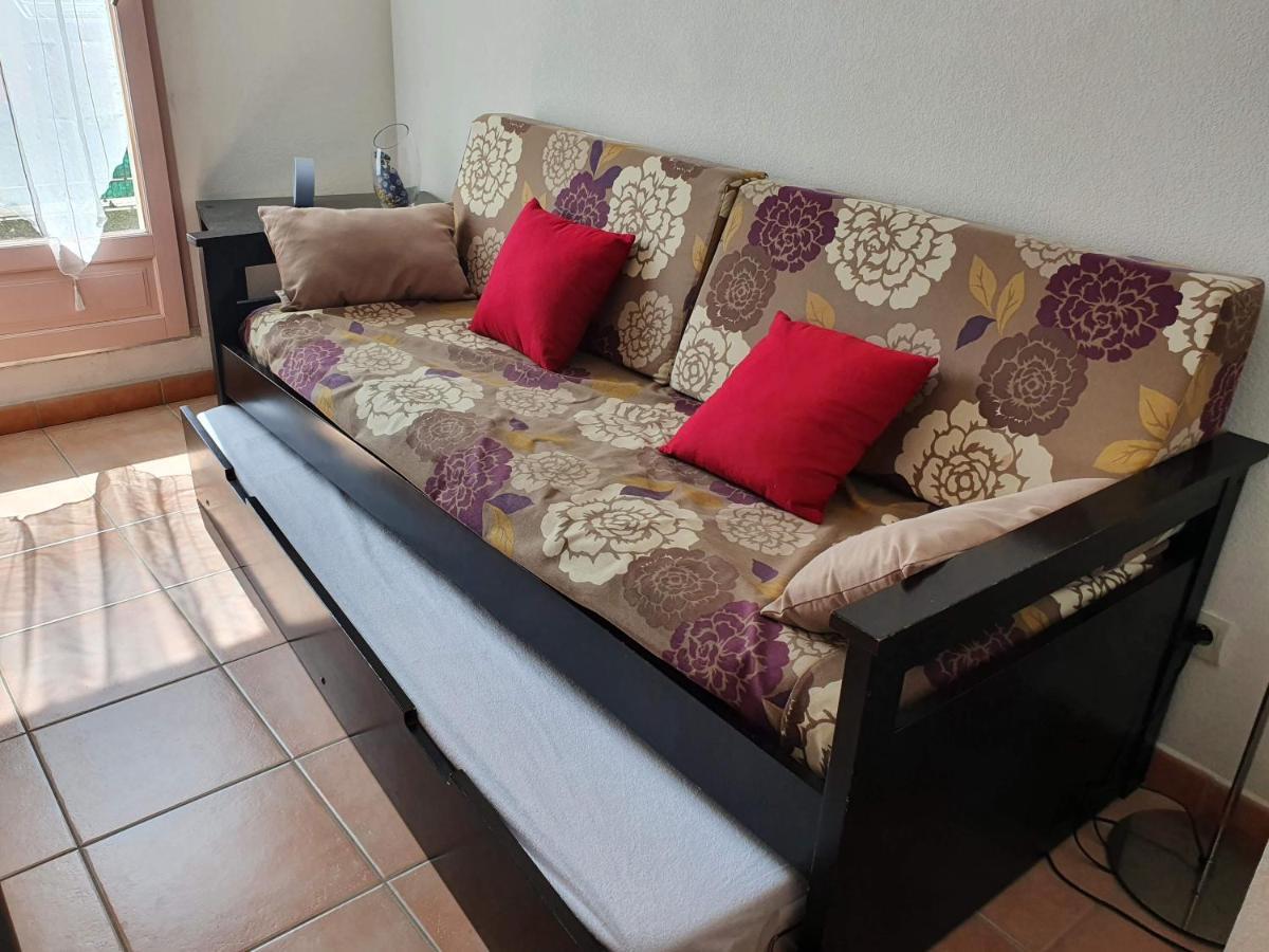 Joli appartement T2 dans résidence avec piscine, hammam et parking gratuits Carcassonne Esterno foto
