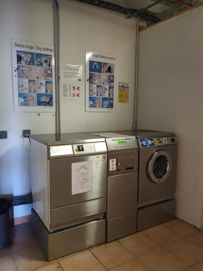 Joli appartement T2 dans résidence avec piscine, hammam et parking gratuits Carcassonne Esterno foto