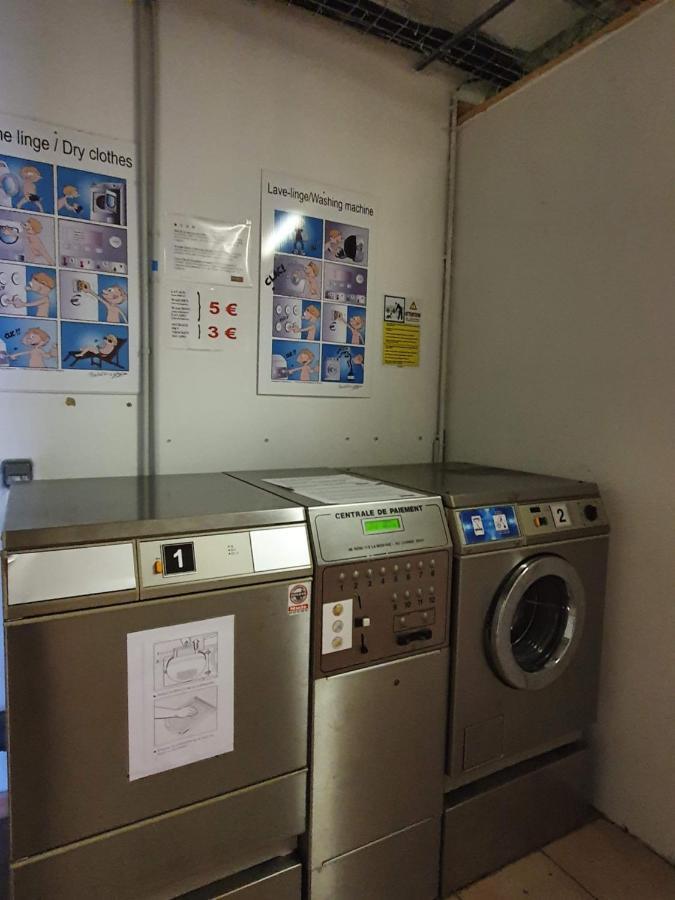 Joli appartement T2 dans résidence avec piscine, hammam et parking gratuits Carcassonne Esterno foto